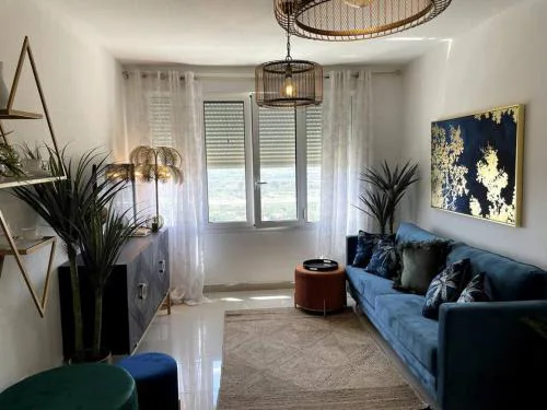 Couples Only, beautiful 1 Bedroom Apartment in Victoria Building