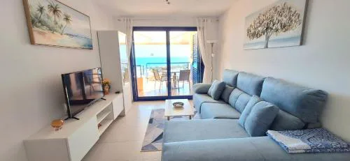 Sea view cozy apartment La Tanita