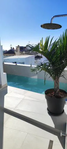 Abril Plaza Private Pool