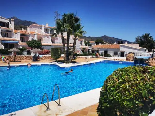 Apartamento Capistrano con terraza y piscina by South Costa