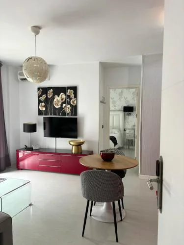 Apartamentos Abril