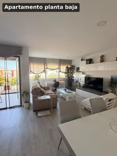 Apartamentos Condal - Jacuzzi & BBQ solo en planta baja