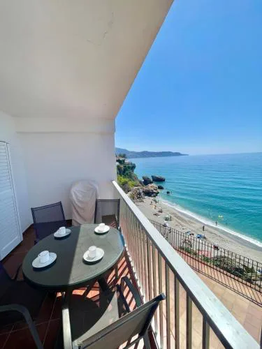 Carabeo Nerja - Ocean views