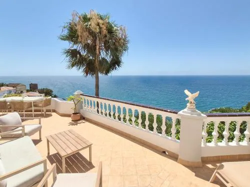 Fantastic Sea Views Sun Lounge