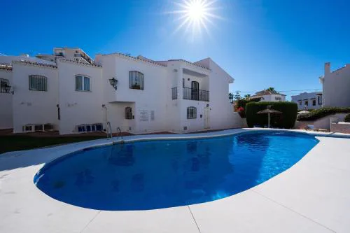 Los Pinos 29 Villas Casasol