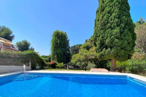 Modern 1 bedroom with Pool acess, Edificio Bahamas, Nerja