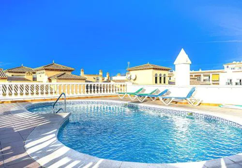 Renovated 2 bedroom in Nerja Center, Carabeo area