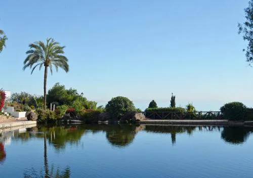 Stunning Duplex in Capistrano Playa, Nerja