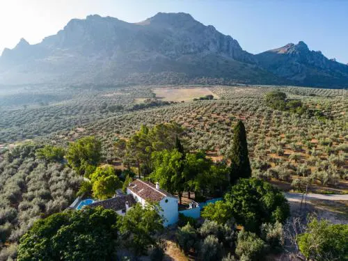 Cortijo Abril