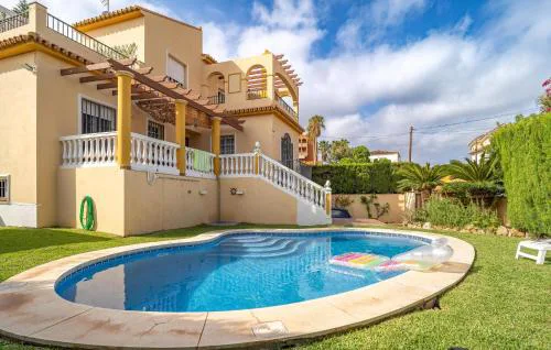 Amazing Home In Rincon De La Victoria