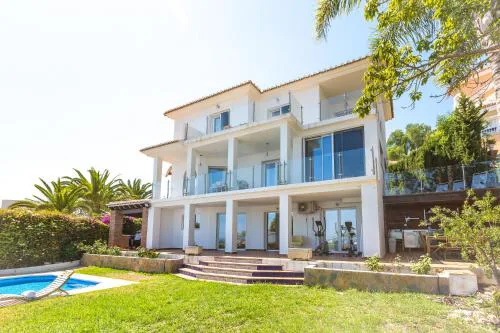 Premium Villa pool and beach