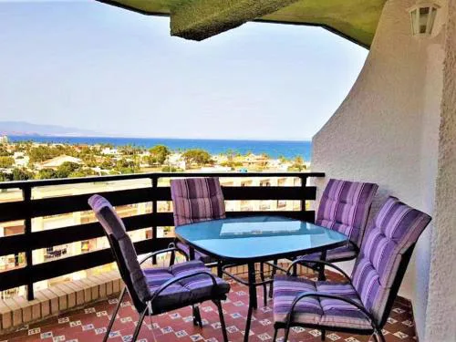 Apartamento Roquetas de Mar Urbanización, 2 dormitorios, Gran Terraza con vista al mar, wi-fi, parking y piscina