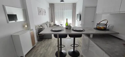 Apartamentos playa Romanilla