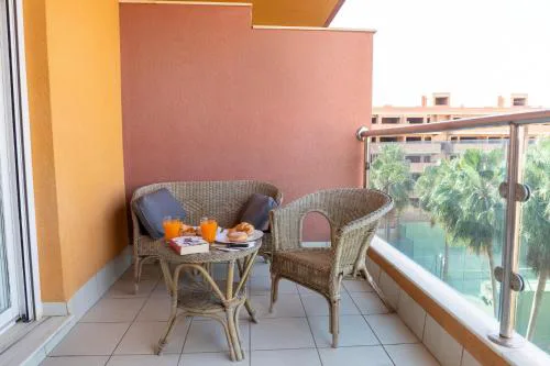 CT 386 AL - Faro's Roquetas Beach Apartment