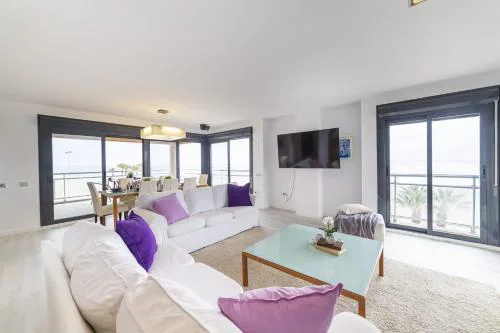 Fantastic penthouse 270m2 with amazing sea views
