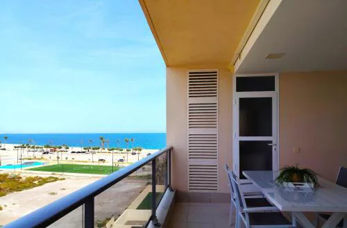 Mar y Sal 8, 1º Línea de playa, 2 hab, terraza con vistas al mar y garaje