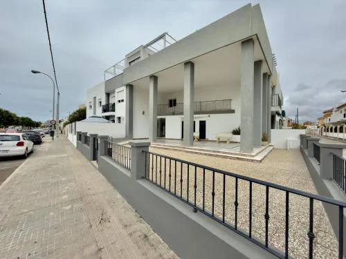 RESIDENCIAL EL CANO