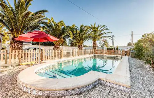 Lovely Home In Chiclana De La Fronter