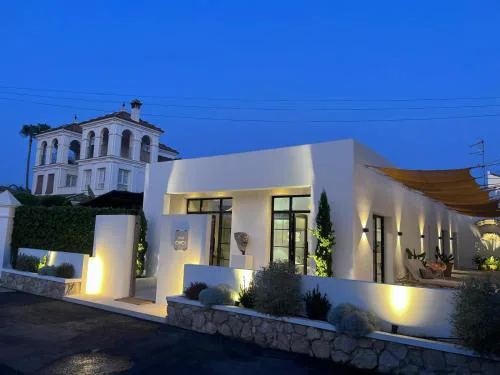Casa Chica 2