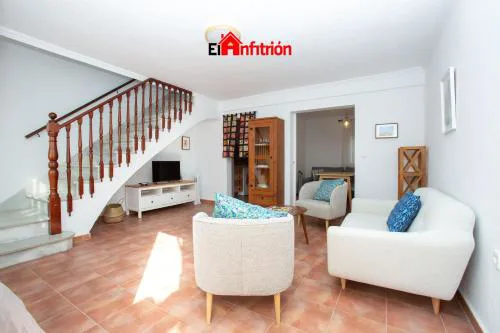 El Anfitrión - La Cómoda