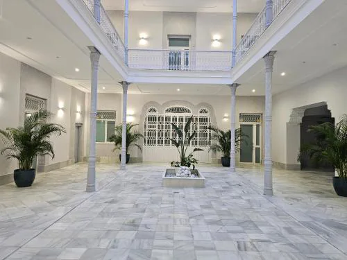 El Anfitrión - Palacio Argüeso