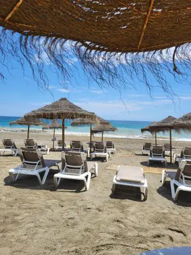 Beachfront 3 Bed Apt San Luis De Sabinillas