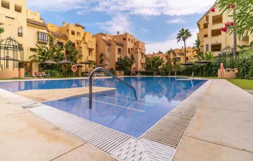 Nice Apartment In San Luis De Sabinillas