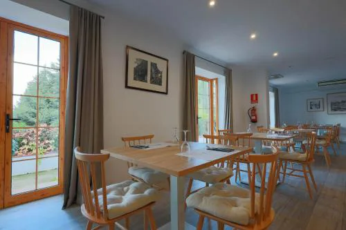 Hotel Tugasa El Almendral