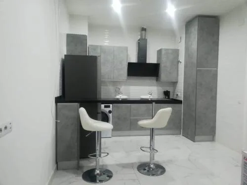 Airbhouse prívate rooms & Triana