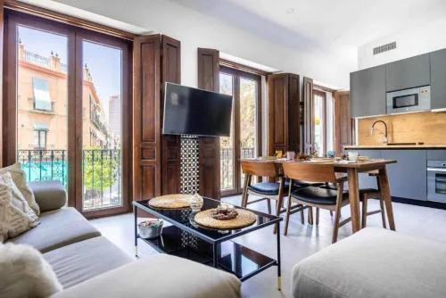 Alzhara Suites II Balcón Triana Torre Pelli