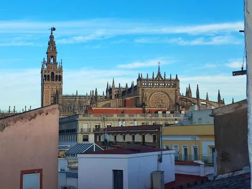 Amazing New Arfe Apartment Near Cathedral 8 people