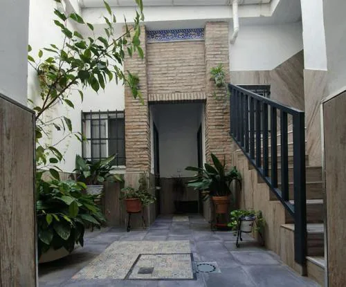 Apartamento en el Fontanal, Casa- Patio de vecinos