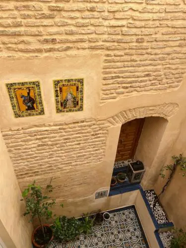 APARTAMENTOS EN ALAMEDA DE HERCULES SEVILLa