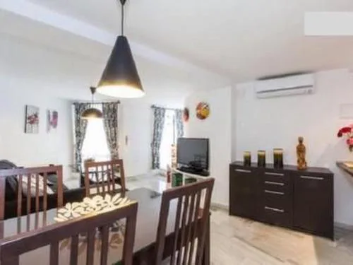 Apartment Wohnung mit Terrasse- Nähe Kathedrale von Sevilla by Interhome