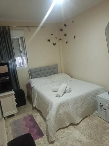 bonita habitación el apartamento compartido con todas las comodidades se sentirán como muy bien