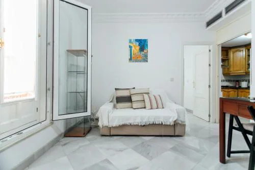 Bright cozy- 1Bd 1Bth- La Alfalfa