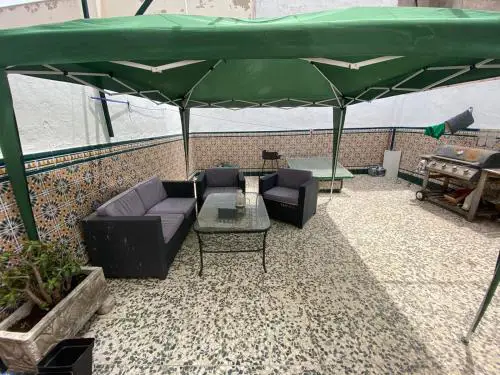 CASA REFORMADA CON TERRAZA/WIFI/AIRE ACONDICIONADO
