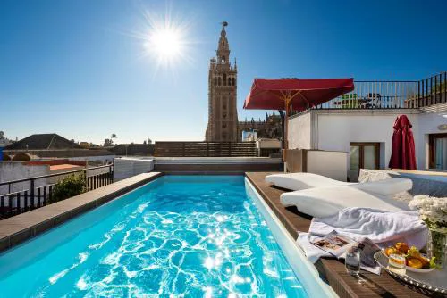 Cathedral Apartment, upper floor apartment