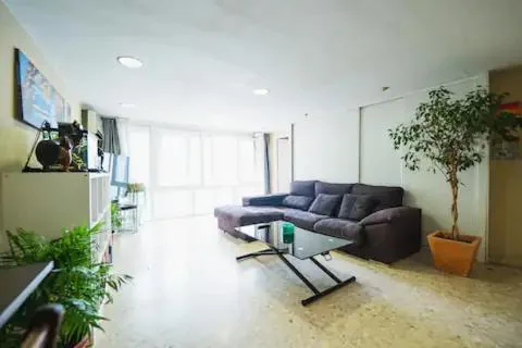 Charming 2 Bedroom Apartment in the Heart of Seville