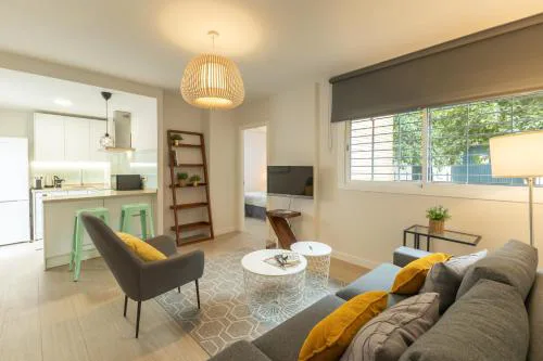 Charming Apartment with private patio at Plaza de España by OCityzen