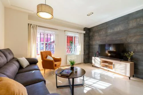 CN2 2bd 2Bth con Piscina y aparcamiento excelente ubicacion
