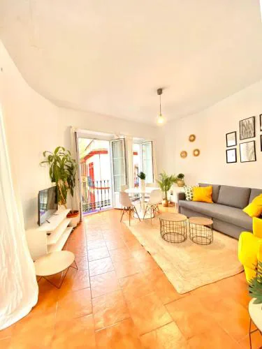 Comfortable studio old town, parking optional