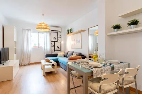 CR ALAMEDA Amplio y Traquilo apartameto para parejas