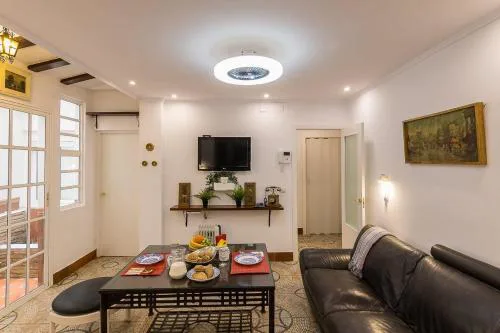 Deluxe Divina Apartment