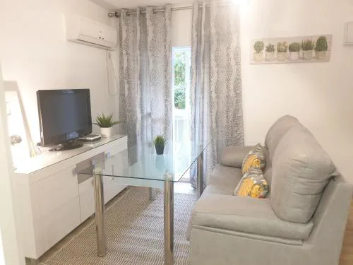 Doña Lola House