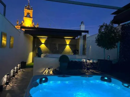Elegant Duplex 3 Master Bedrooms and Private