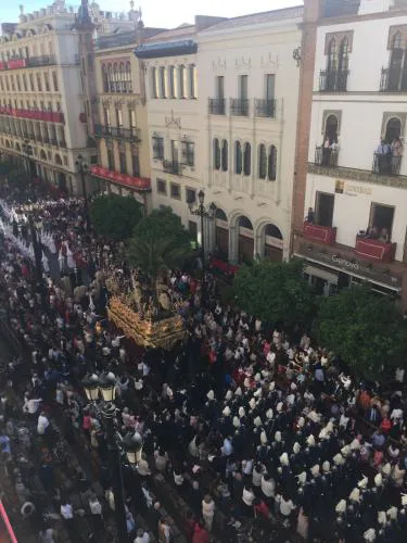 En CARRERA OFICIAL SEMANA SANTA