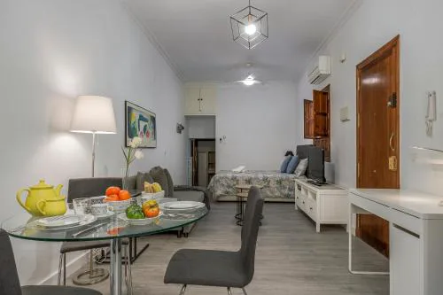 Estudio calle baños