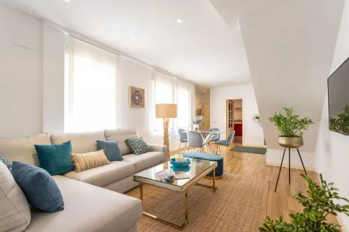 Genteel Home Francos