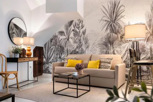 Hernando Colón Suite Apartments